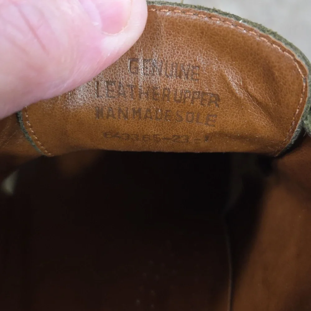 GAP men suede